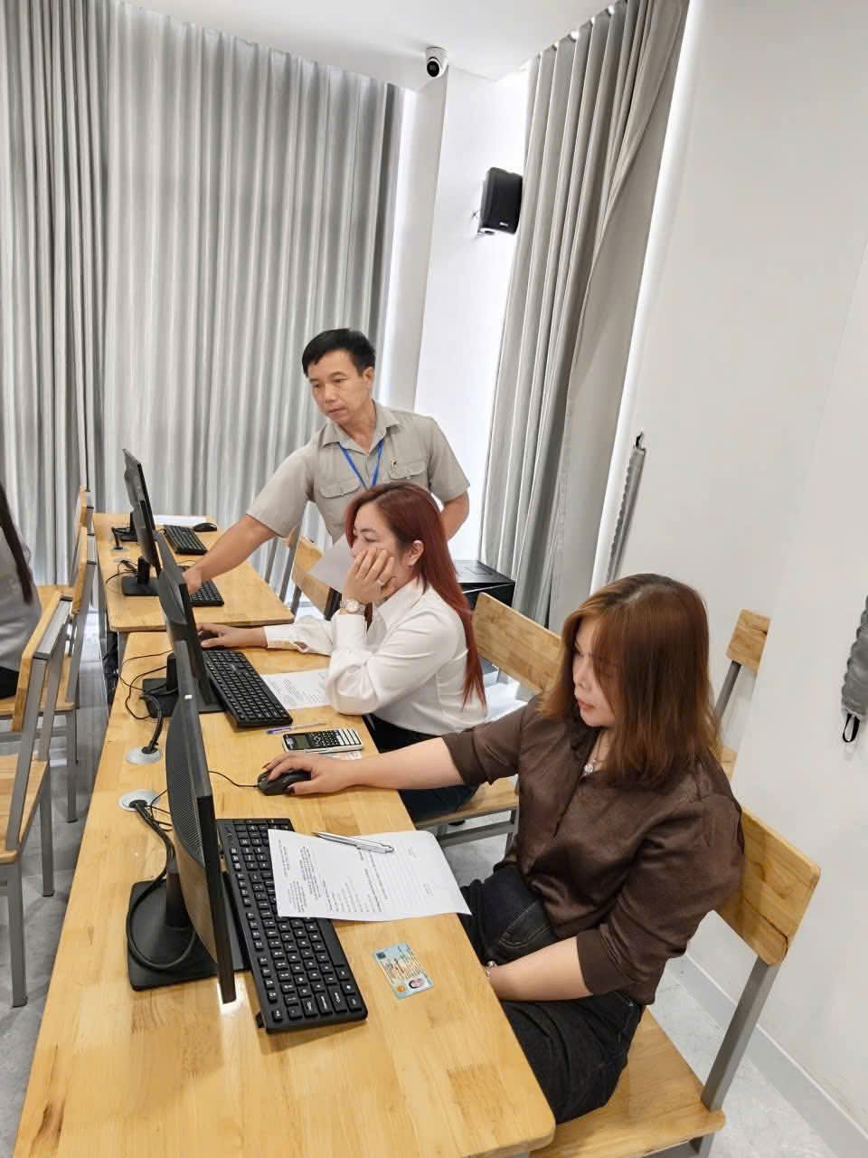 KỲ THI SÁT HẠCH CẤP CHỨNG CHỈ HÀNH NGHỀ MÔI GIỚI BẤT ĐỘNG SẢN ĐỢT 1 NĂM 2026: HỌC VIÊN LDT ĐẠT TỶ LỆ 97% - Công Ty Cổ phần LDT
