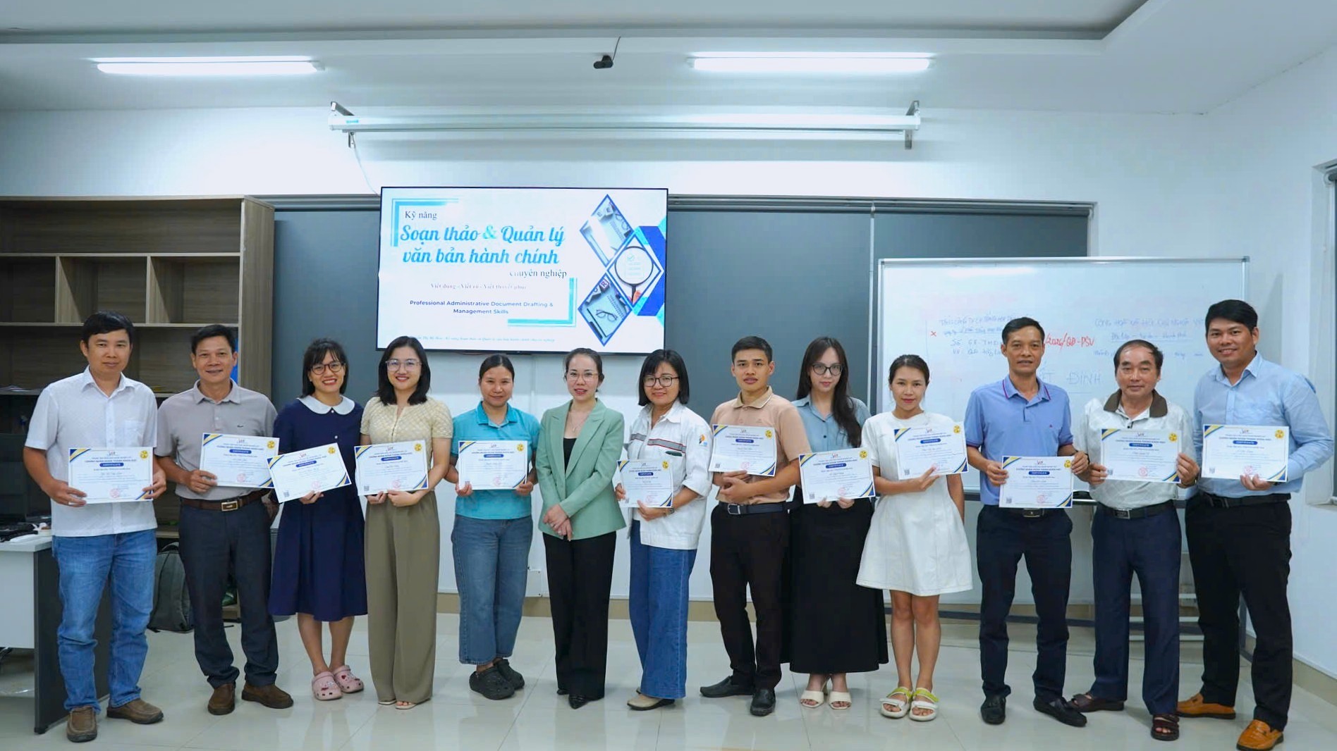 Khóa Học "Kỹ Năng Soạn Thảo & Quản Lý Văn Bản Hành Chính Chuyên Nghiệp" - Công Ty Cổ phần LDT