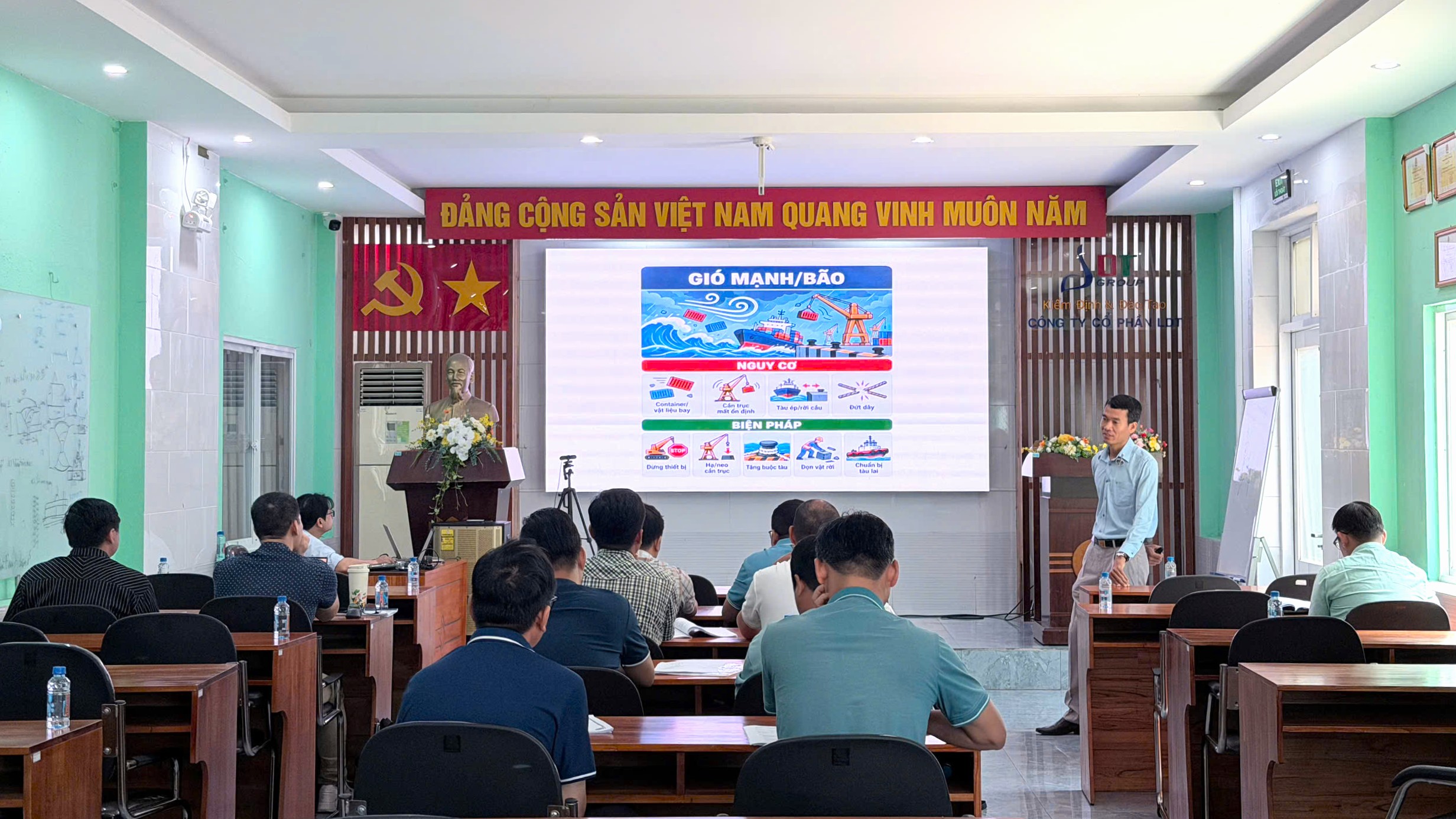 Đào tạo Quản Lý Sự Cố An Toàn Cảng Biển 